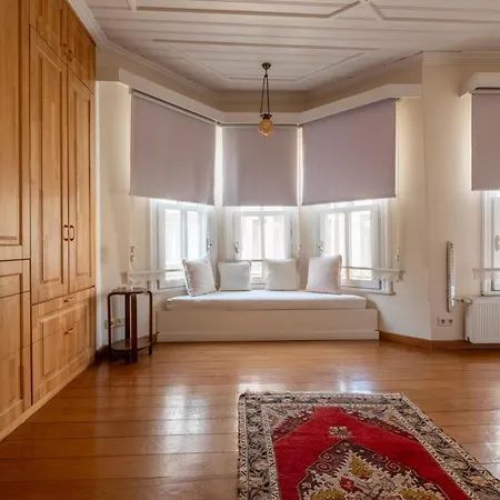 Sultanahmet House With Private Terrace & 3 Bathrooms * Κωνσταντινούπολη