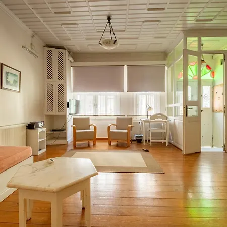 Sultanahmet House With Private Terrace & 3 Bathrooms