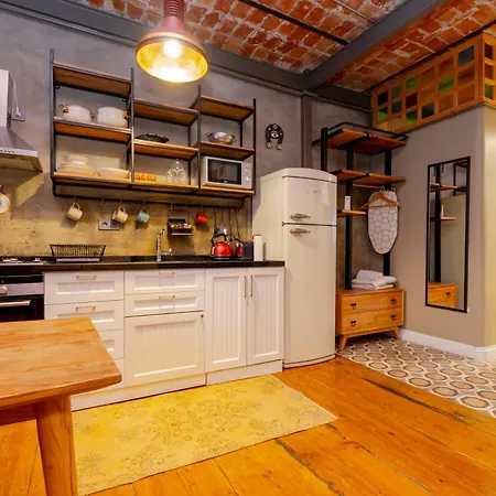 Sultanahmet House With Private Terrace & 3 Bathrooms